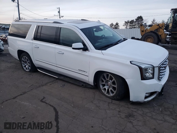 2020 GMC Yukon XL Denali with VIN 1GKS2HKJ1LR299560, listed as a Copart auction lot 84943284 with 99,084 mi miles and Salvage Title. Bid and sale history available at carsss.com. Image 4.