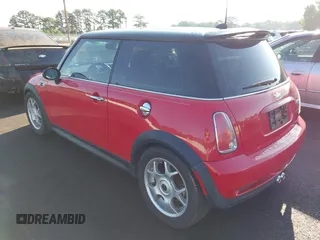 2006 MINI Hardtop S with VIN WMWRE33586TJ34762, listed as a IAAI auction lot 42255599 with 112,664 mi miles and . Bid and sale history available at DreamBid. Image 3.