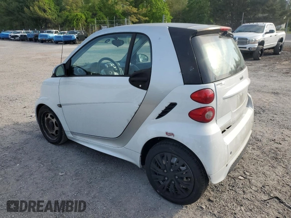 2015 Smart fortwo Passion with VIN WMEEJ3BA2FK806270, listed as a Copart auction lot 55263685 with 118,602 mi miles and Clean Title. Bid and sale history available at carsss.com. Image 2.