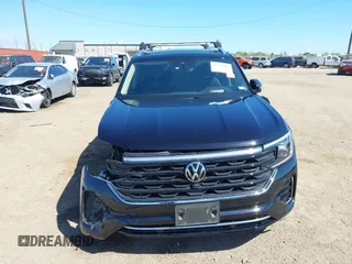 2024 Volkswagen Atlas SEL Premium R-Line с VIN 1V2FR2CA6RC522304, выставлен на аукционе IAAI как лот 41738078 с пробегом 24 626 миль миль и . История ставок и продаж доступна на DreamBid. Изображение 13.