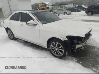 2016 Mercedes-Benz C 300 Luxury with VIN 55SWF4KB6GU176513, listed as a IAAI auction lot 33976381 with 48,695 mi miles and . Bid and sale history available at DreamBid. Image 1.
