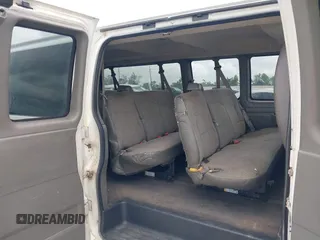 2012 Chevrolet Express Passenger 1LT z VIN 1GAZG1FG9C1129455, wystawiony jako IAAI lot #42105765 z przebiegiem 150 090 mil mil oraz . Historia ofert i sprzedaży dostępna na DreamBid. Obrazek 8.