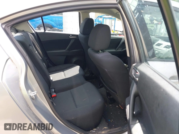 2011 Mazda 3 i Touring z VIN JM1BL1VG2B1442643, wystawiony jako IAAI lot #42145394 z przebiegiem 145 550 mil mil oraz . Historia ofert i sprzedaży dostępna na DreamBid. Obrazek 8.