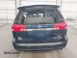2004 Toyota Sienna XLE with VIN 5TDZA22C04S069314, listed as a IAAI auction lot 40338626 with Not Provided miles and . Bid and sale history available at carsss.com. Image 16.