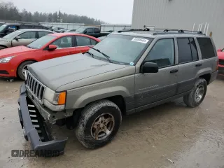1996 Jeep Grand Cherokee Laredo with VIN 1J4GZ58S9TC172760, listed as a Copart auction lot 86086644 with 220,037 mi miles and Clean Title. Bid and sale history available at carsss.com. Image 1.