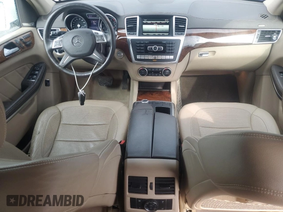 2014 Mercedes-Benz GL 450 z VIN 4JGDF7CE5EA434847, wystawiony jako Copart lot #53893475 z przebiegiem 117 808 mil mil oraz Szkody całkowita. Historia ofert i sprzedaży dostępna na DreamBid. Obrazek 8.