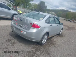 2010 Ford Focus SE with VIN 1FAHP3FN3AW143922, listed as a IAAI auction lot 42128921 with 162,628 mi miles and . Bid and sale history available at carsss.com. Image 4.
