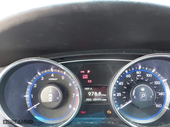 2013 Hyundai Sonata SE with VIN 5NPEC4AC1DH615985, listed as a IAAI auction lot 42070601 with 136,435 mi miles. Bid and sale history available at carsss.com. Image 7.