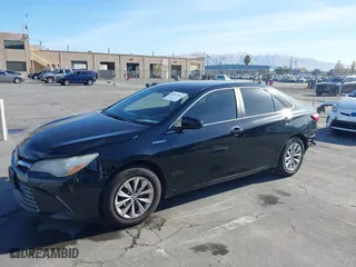 2015 Toyota Camry Hybrid LE with VIN 4T1BD1FK0FU153311, listed as a IAAI auction lot 40847865 with 417,133 mi miles. Bid and sale history available at carsss.com. Image 20.
