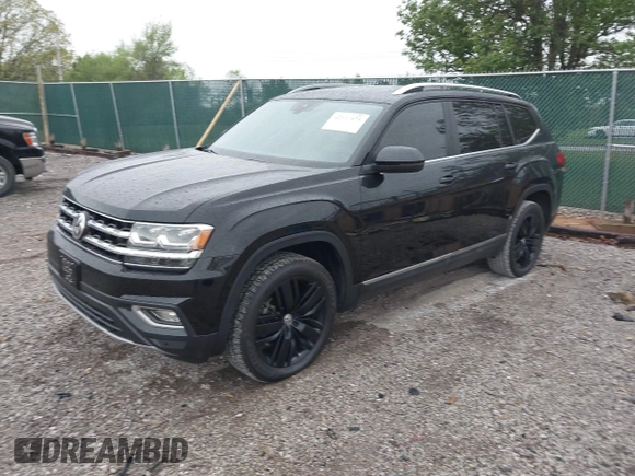2019 Volkswagen Atlas SEL z VIN 1V2ER2CA2KC592691, wystawiony jako IAAI lot #42011478 z przebiegiem 57 628 mil mil oraz . Historia ofert i sprzedaży dostępna na DreamBid. Obrazek 2.