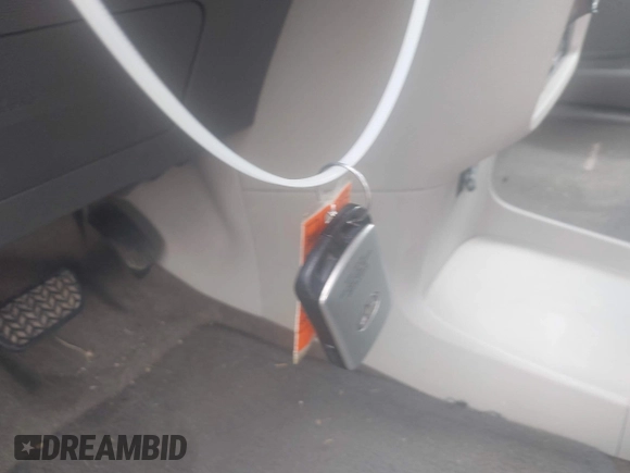 2014 Toyota Sienna XLE with VIN 5TDYK3DC2ES517663, listed as a IAAI auction lot 42171862 with 143,447 mi miles and . Bid and sale history available at DreamBid. Image 11.