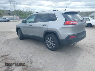 2015 Jeep Cherokee Limited with VIN 1C4PJMDS4FW650454, listed as a IAAI auction lot 42044380 with 123,837 mi miles. Bid and sale history available at carsss.com. Image 3.