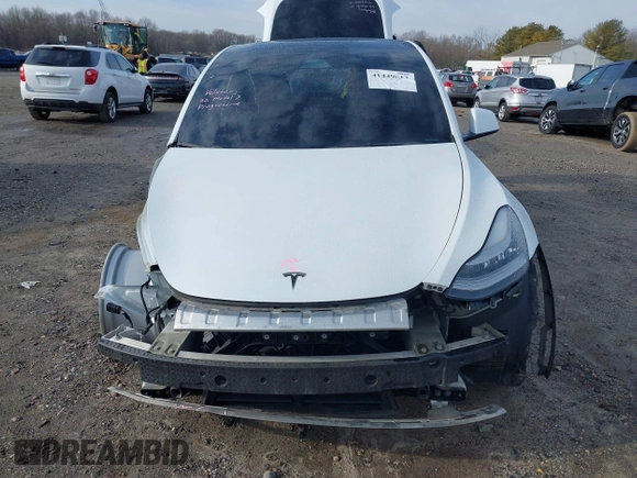 2022 Tesla Model Y Long Range z VIN 7SAYGDEE0NF435252, wystawiony jako IAAI lot #41449612 z przebiegiem 48 671 mil mil oraz . Historia ofert i sprzedaży dostępna na DreamBid. Obrazek 12.