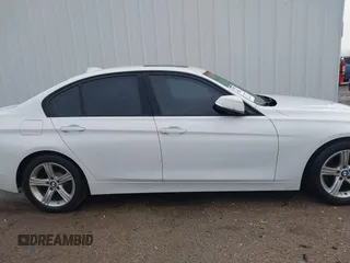2013 BMW 3 Series 328i с VIN WBA3C1G55DNN93551, выставлен на аукционе IAAI как лот 41196707 с пробегом 165 735 миль миль и . История ставок и продаж доступна на DreamBid. Изображение 13.