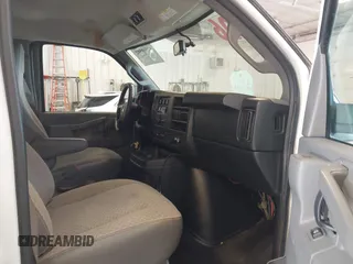 2016 Chevrolet Express Passenger LT with VIN 1GAZGMFG6G1222747, listed as a IAAI auction lot 42569502 with 191,178 mi miles and . Bid and sale history available at DreamBid. Image 5.