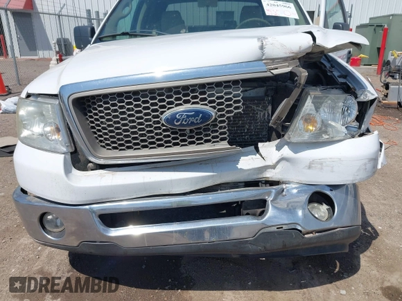 2007 Ford F-150 XL с VIN 1FTPX12V87KC18744, выставлен на аукционе IAAI как лот 42045966 с пробегом 311 282 миль миль и . История ставок и продаж доступна на DreamBid. Изображение 6.