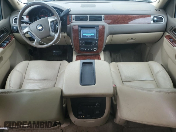 2013 Chevrolet Avalanche LTZ z VIN 3GNTKGE77DG277811, wystawiony jako Copart lot #58436905 z przebiegiem 126 603 mil mil oraz Szkoda całkowita • Salvage title. Historia ofert i sprzedaży dostępna na DreamBid. Obrazek 8.