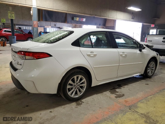 2024 Toyota Corolla Hybrid LE with VIN JTDBCMFE1R3051402, listed as a Copart auction lot 44884925 with 46,752 mi miles and Salvage Title. Bid and sale history available at carsss.com. Image 3.