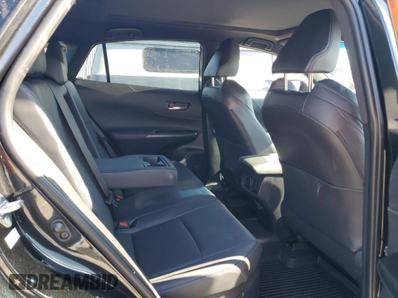 2024 Toyota Venza LE with VIN JTEAAAAH5RJ156386, listed as a Copart auction lot 62255784 with 8,158 mi miles and Salvage Title. Bid and sale history available at carsss.com. Image 10.