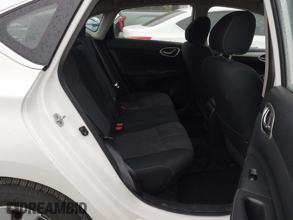 2014 Nissan Sentra SR z VIN 3N1AB7AP1EL646194, wystawiony jako IAAI lot #42393110 z przebiegiem 160 656 mil mil oraz . Historia ofert i sprzedaży dostępna na DreamBid. Obrazek 8.
