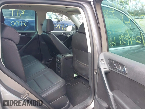 2010 Volkswagen Tiguan SEL with VIN WVGAV7AX3AW529317, listed as a IAAI auction lot 42059046 with Not provided miles and . Bid and sale history available at DreamBid. Image 8.