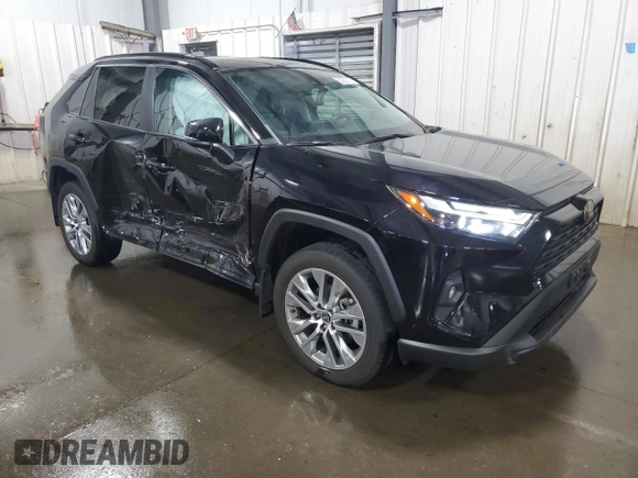 2022 Toyota RAV4 XLE Premium with VIN 2T3A1RFVXNC316132, listed as a Copart auction lot 55650775 with 30,860 mi miles and Salvage title. Bid and sale history available at DreamBid. Image 4.