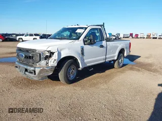 2022 Ford F-250 XL z VIN 1FTBF2A67NEG45826, wystawiony jako IAAI lot #42006684 z przebiegiem 53 561 mil mil oraz . Historia ofert i sprzedaży dostępna na DreamBid. Obrazek 17.