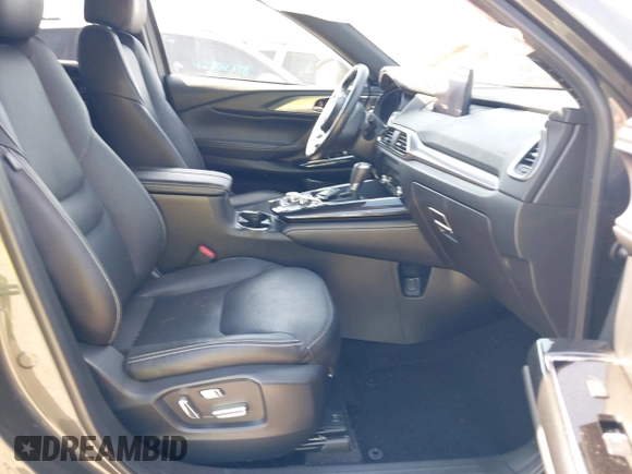 2020 Mazda CX-9 Grand Touring z VIN JM3TCADY8L0417775, wystawiony jako IAAI lot #42306864 z przebiegiem 35 287 mil mil oraz . Historia ofert i sprzedaży dostępna na DreamBid. Obrazek 5.