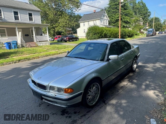 2000 BMW 7 Series 740i with VIN WBAGG8348YDN75777, listed as a Copart auction lot 65038165 with 119,506 mi miles and Clean title. Bid and sale history available at DreamBid. Image 2.