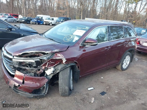2016 Toyota Highlander LE with VIN 5TDBKRFH5GS332785, listed as a IAAI auction lot 41678060 with 38,733 mi miles. Bid and sale history available at carsss.com. Image 2.