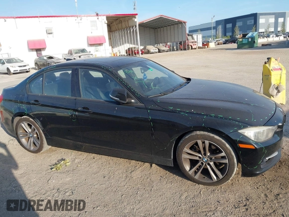 2015 BMW 3 Series 328i z VIN WBA3A5G56FNS86289, wystawiony jako IAAI lot #42150471 z przebiegiem 114 625 mil mil oraz . Historia ofert i sprzedaży dostępna na DreamBid. Obrazek 13.