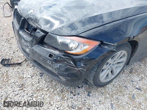 2007 BMW 3 Series 328i with VIN WBAVA33517KX71509, listed as a IAAI auction lot 41868505 with 167,905 mi miles and . Bid and sale history available at DreamBid. Image 12.
