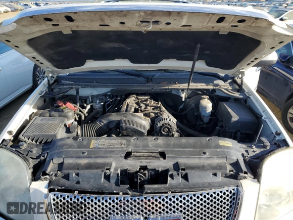 2011 GMC Yukon XL Denali with VIN 1GKS2MEF5BR126610, listed as a Copart auction lot 48075325 with 222,487 mi miles and Salvage Title. Bid and sale history available at carsss.com. Image 14.