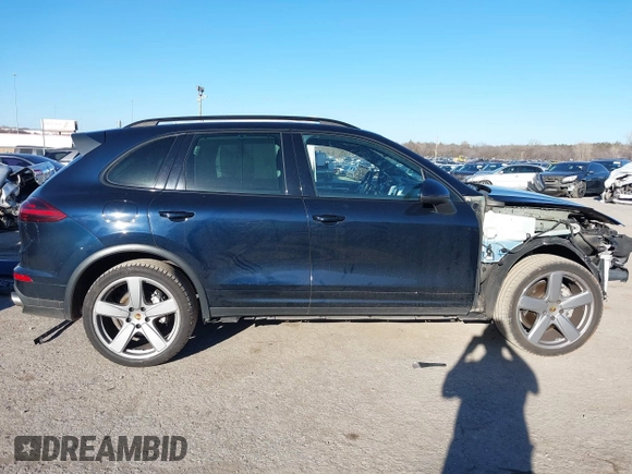 2017 Porsche Cayenne S z VIN WP1AB2A26HLA53031, wystawiony jako IAAI lot #41200509 z przebiegiem 92 305 mil mil oraz . Historia ofert i sprzedaży dostępna na DreamBid. Obrazek 14.