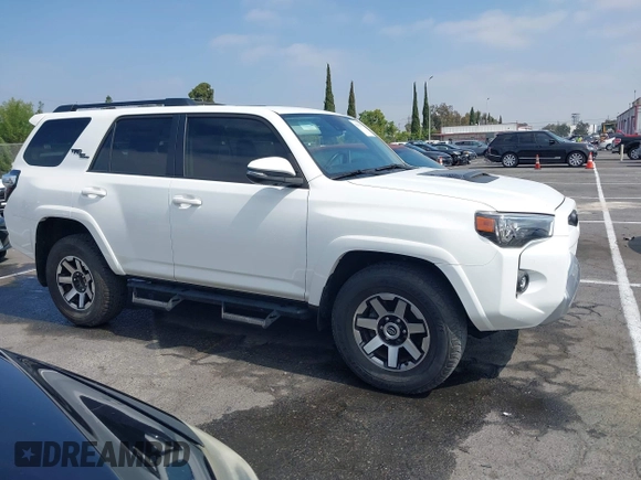 2021 Toyota 4Runner TRD Off Road Premium with VIN JTERU5JR7M5940287, listed as a IAAI auction lot 42592875 with 21,771 mi miles and . Bid and sale history available at DreamBid. Image 13.
