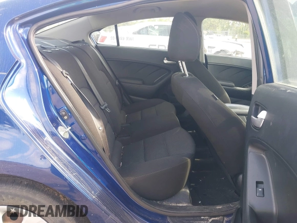 2018 Kia Forte LX with VIN 3KPFK4A71JE226693, listed as a IAAI auction lot 42094700 with 140,906 mi miles. Bid and sale history available at carsss.com. Image 8.