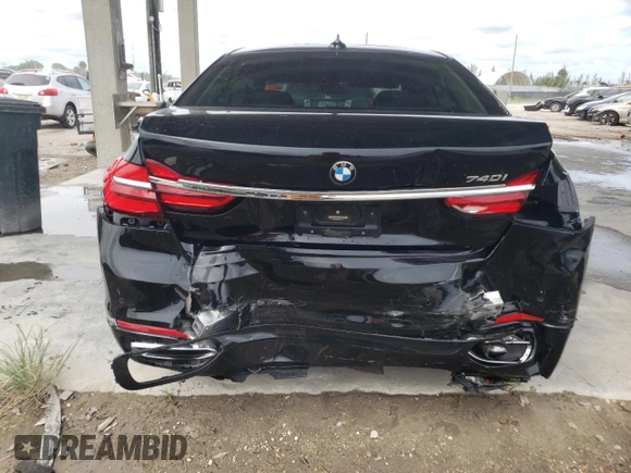 2017 BMW 7 Series 740i with VIN WBA7E2C31HG741176, listed as a Copart auction lot 65698233 with 27,332 mi miles. Bid and sale history available at carsss.com. Image 6.