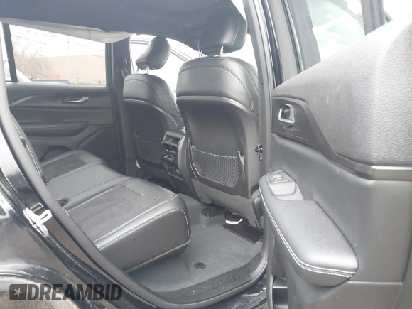 2023 Jeep Grand Cherokee Laredo z VIN 1C4RJHAG4PC599198, wystawiony jako IAAI lot #41741474 z przebiegiem 19 162 mil mil oraz . Historia ofert i sprzedaży dostępna na DreamBid. Obrazek 8.