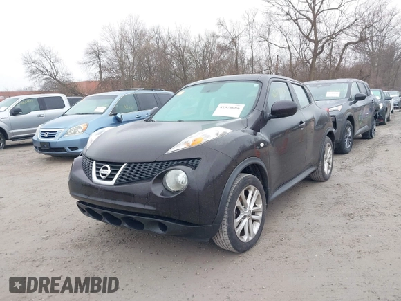 2014 Nissan Juke S with VIN JN8AF5MV0ET361986, listed as a IAAI auction lot 41570086 with 135,534 mi miles. Bid and sale history available at carsss.com. Image 2.