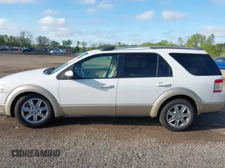 2008 Ford Taurus X Eddie Bauer z VIN 1FMDK07WX8GA15996, wystawiony jako IAAI lot #42221226 z przebiegiem 137 102 mil mil oraz . Historia ofert i sprzedaży dostępna na DreamBid. Obrazek 14.