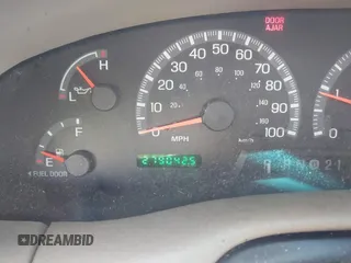 2000 Ford F-150 XL z VIN 1FTRX17L8YNB02069, wystawiony jako IAAI lot #41813272 z przebiegiem 279 042 mil mil oraz . Historia ofert i sprzedaży dostępna na DreamBid. Obrazek 15.