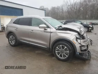 2020 Lincoln Nautilus Standard с VIN 2LMPJ6J95LBL29534, выставлен на аукционе Copart как лот 47281175 с пробегом 96 376 миль миль и Списание • Salvage title. История ставок и продаж доступна на DreamBid. Изображение 4.