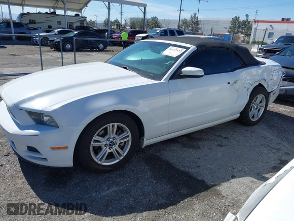 2014 Ford Mustang V6 with VIN 1ZVBP8EM9E5297226, listed as a IAAI auction lot 41627327 with 141,750 mi miles. Bid and sale history available at carsss.com. Image 17.
