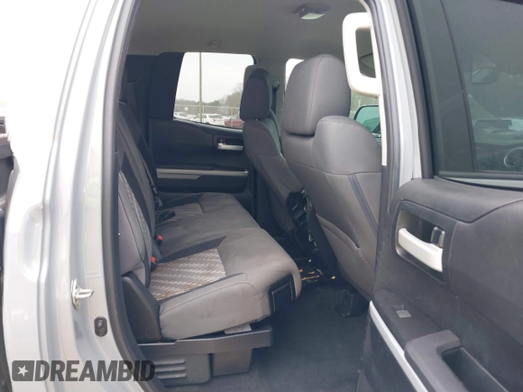2019 Toyota Tundra 2WD SR with VIN 5TFRY5F14KX245486, listed as a IAAI auction lot 41171640 with 85,697 mi miles. Bid and sale history available at carsss.com. Image 8.