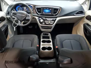 2018 Chrysler Pacifica Touring with VIN 2C4RC1DG4JR252255, listed as a Copart auction lot 51083805 with 119,563 mi miles and Clean title. Bid and sale history available at DreamBid. Image 8.
