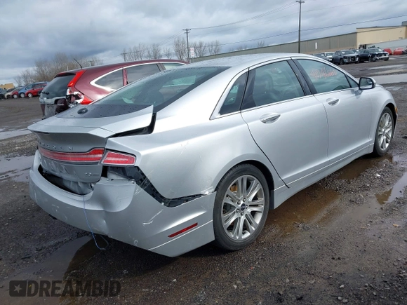 2014 Lincoln MKZ with VIN 3LN6L2G99ER824115, listed as a IAAI auction lot 41946660 with 134,323 mi miles. Bid and sale history available at carsss.com. Image 4.