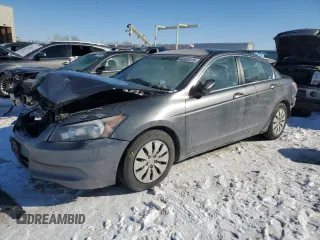 2011 Honda Accord LX z VIN 1HGCP2F37BA036496, wystawiony jako Copart lot #45903415 z przebiegiem 233 643 mil mil oraz Szkoda całkowita • Salvage title. Historia ofert i sprzedaży dostępna na DreamBid. Obrazek 1.