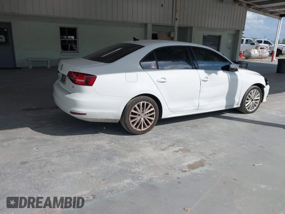 2016 Volkswagen Jetta Sedan 1.8T SEL with VIN 3VWL07AJ5GM310789, listed as a IAAI auction lot 41596429 with 169,910 mi miles. Bid and sale history available at carsss.com. Image 4.