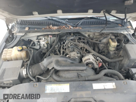 1999 GMC New Sierra 1500 SLE with VIN 2GTEK19T2X1517317, listed as a Copart auction lot 78908864 with 323,309 mi miles and Salvage Title. Bid and sale history available at carsss.com. Image 11.
