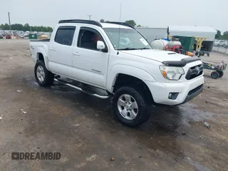 2012 Toyota Tacoma with VIN 5TFLU4EN0CX037431, listed as a IAAI auction lot 42416252 with 177,783 mi miles and . Bid and sale history available at DreamBid. Image 1.